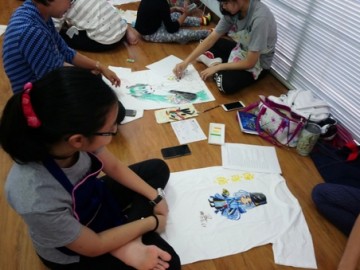 อาสาสมัคร เขียนศิลป์บนเสื้อเพื่อผู้ป่วยเรื้อรัง 7 เม.ย. 62 T-Shirt Painting Volunteer to Support Chronically Ill Patients in Thailand; April, 7, 19